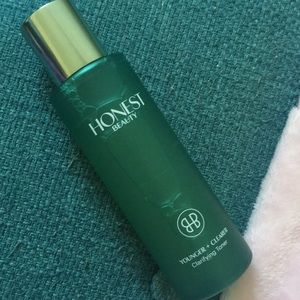 Honest Beauty younger+clearer clarifying cleanser